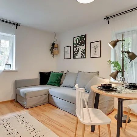 Apartment Dom & House - Helska